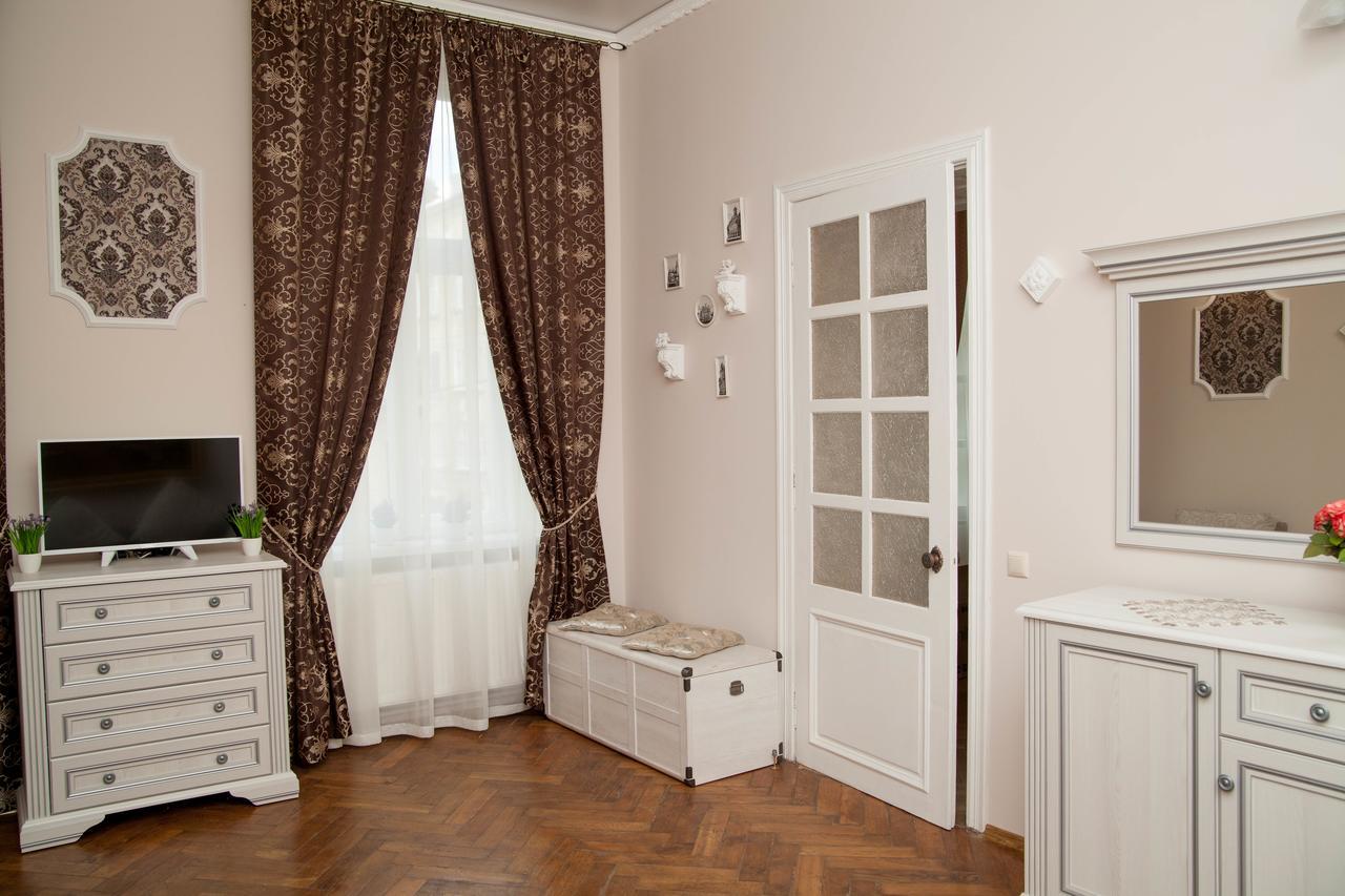 Luxury Lviv Apartment Eksteriør billede