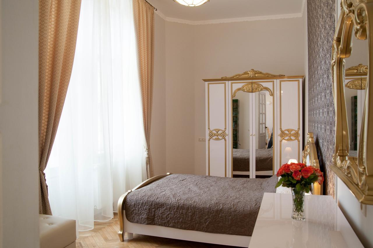 Luxury Lviv Apartment Eksteriør billede